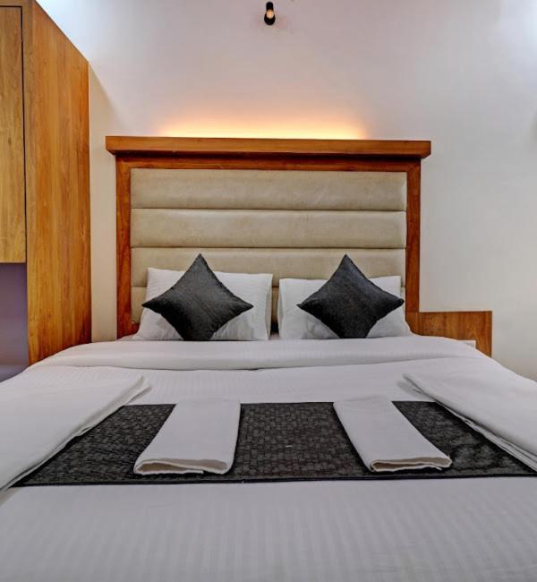 Sun Inn Residency , Наві-Мумбаї Екстер'єр фото